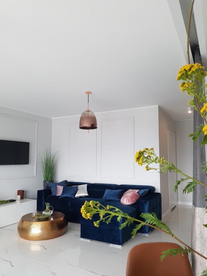Apartament Marcelin Gold Wes Quality Suite Poznan Bagian luar foto